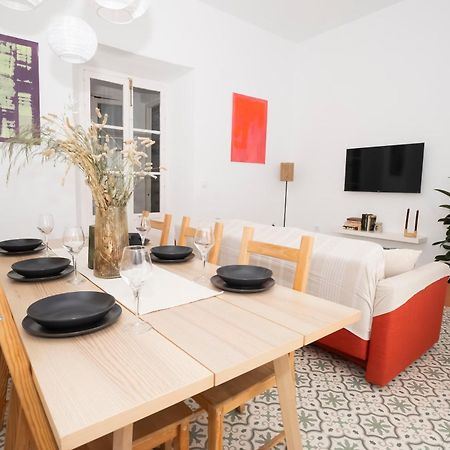 California Apartament Dos De Mayo Севилья Экстерьер фото